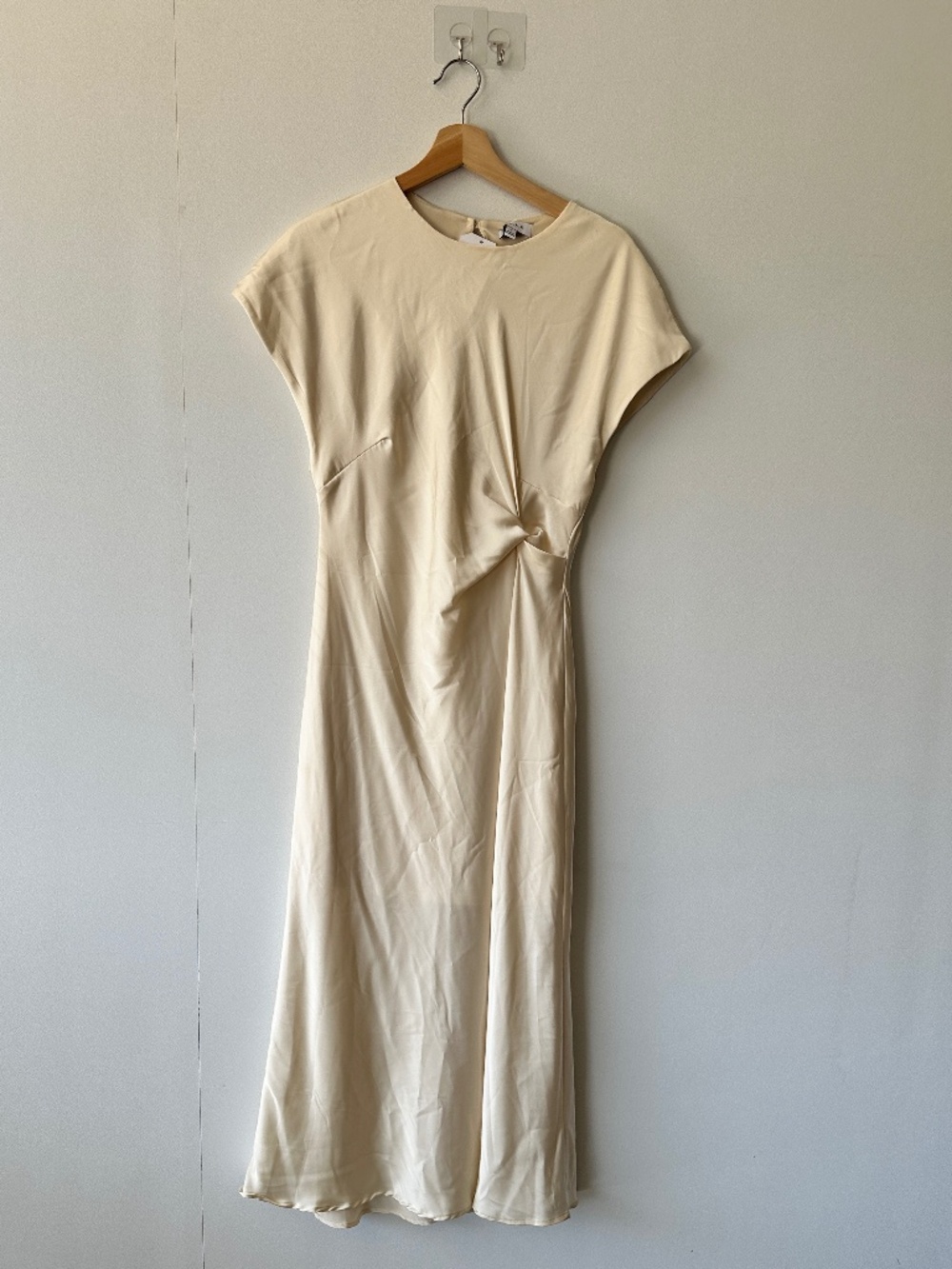 Gilli "Dream On" Dress - Cream(Gold)  NWT